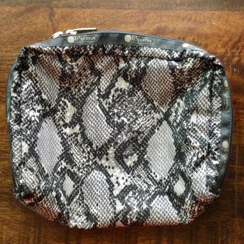 Lesportsac toiletry pouch